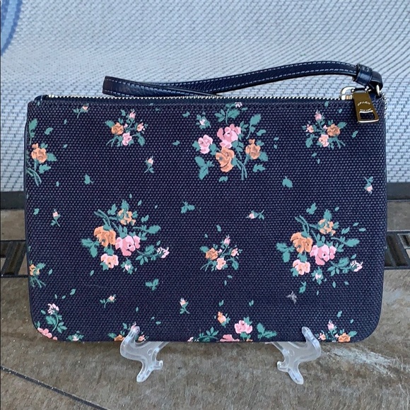 DISNEY X COACH GALLERY POUCH SV/MIDNIGHT
NWT - Picture 6 of 16